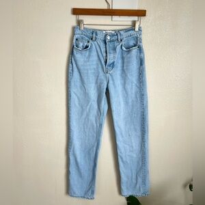 Reformation straight leg jean in Tahoe wash sz 25